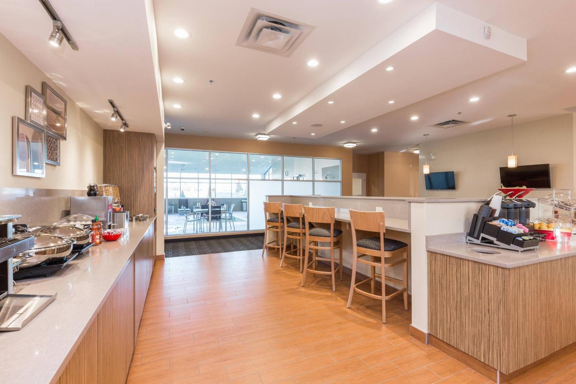 Towneplace Suites By Marriott Edmonton South Extérieur photo