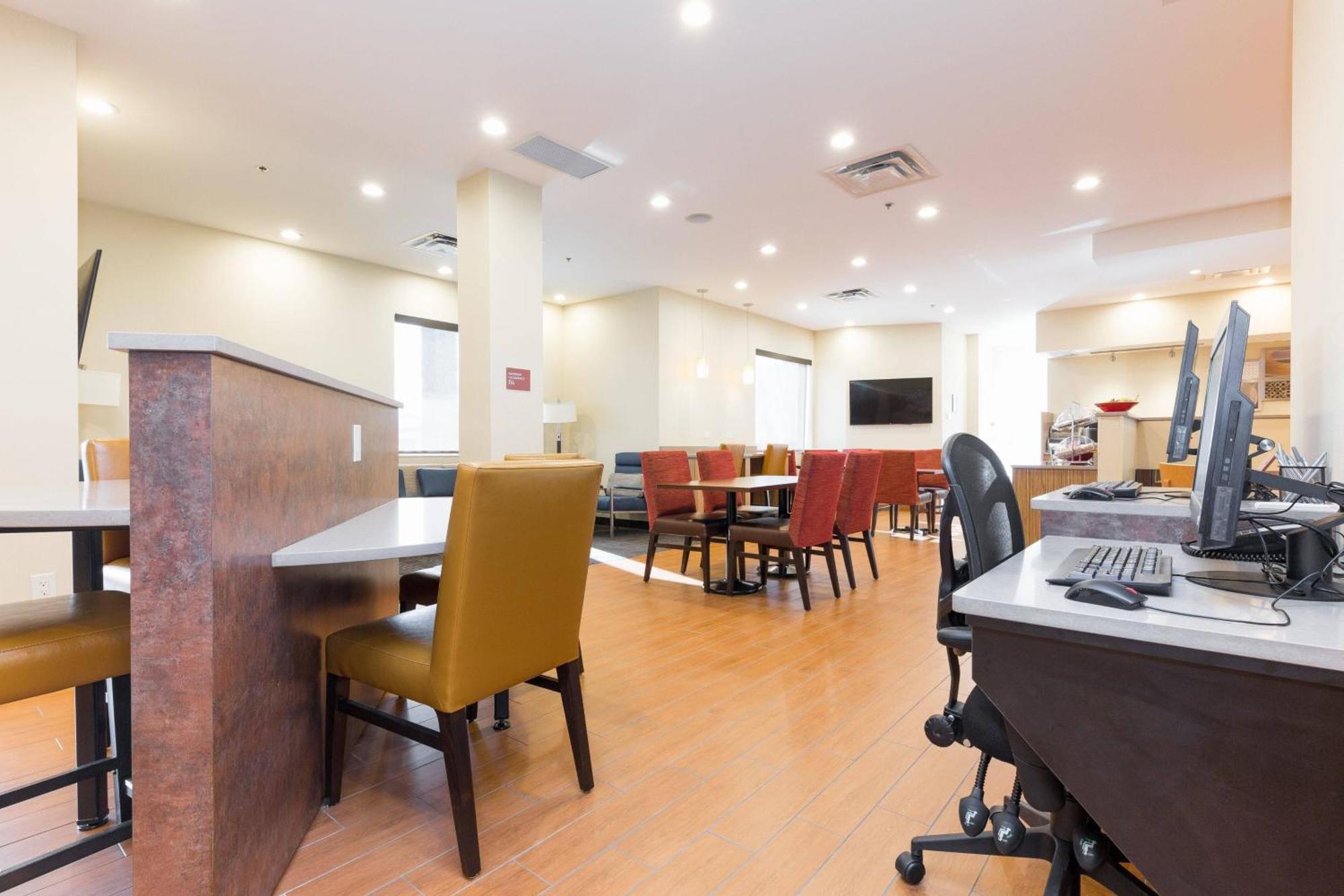 Towneplace Suites By Marriott Edmonton South Extérieur photo
